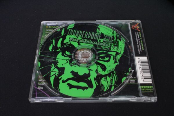 Various ‎– Thunderdome XVI - Megamixes CD0647 - immagine 2